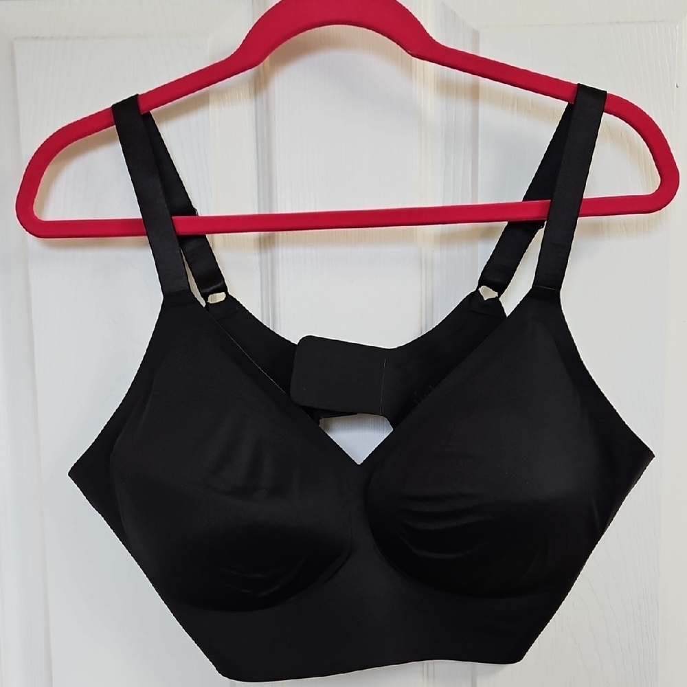EBY Relief XLDD Sleek Black Bra with Seamless Comfort and Support